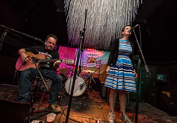 The Catenary Wires. Foto: PSquared Photography