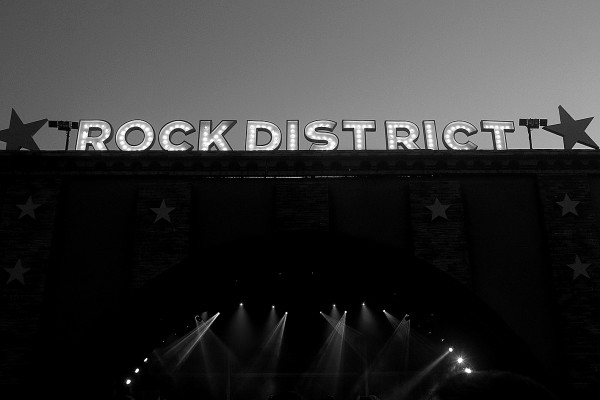 Rock District: Palco de atrações "lado B" do festival.
